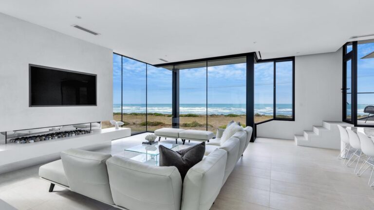 Luxury Coastal Homes USA: The Definitive Editorial Guide (2026)